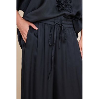  Fawcett satin